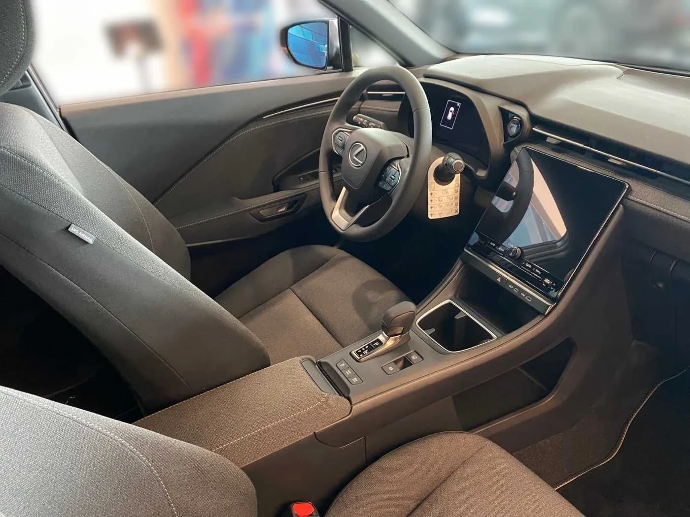Lexus LBX  LBX 1.5 Hybrid LED ОЧАКВАН ВНОС NEW - изображение 5