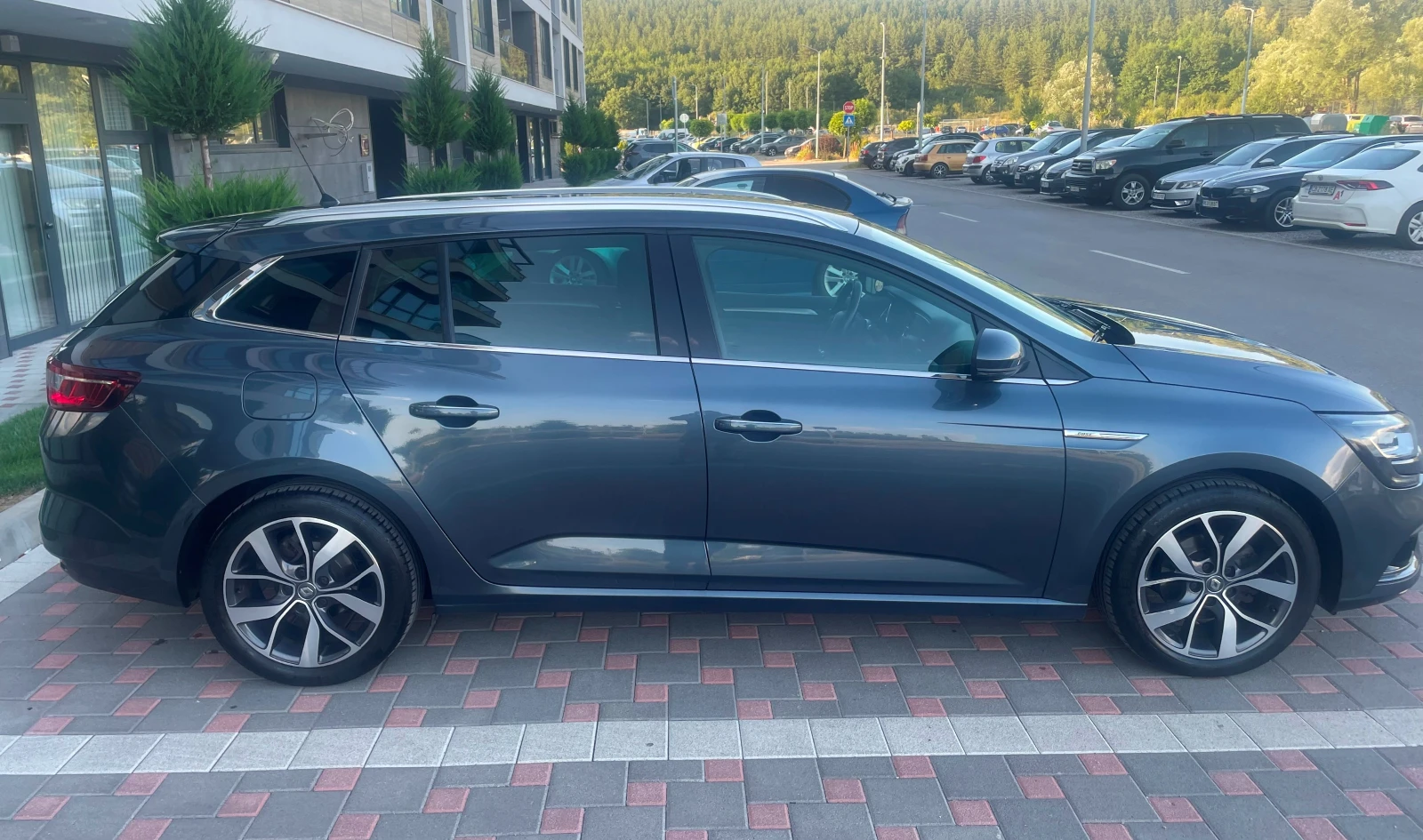 Renault Megane Grandtour  - изображение 4