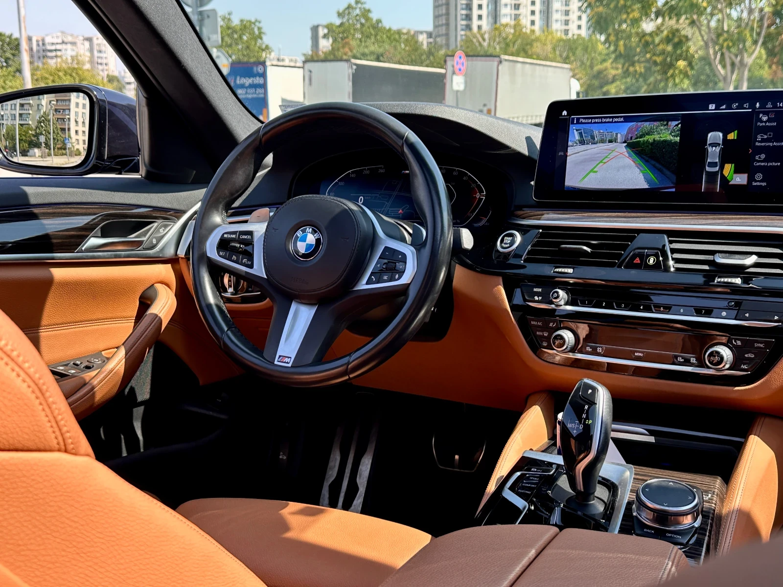 BMW 530 d xDrive 2023 FULL M Luxury Sport ПЪЛНА ИСТОРИЯ  - изображение 10