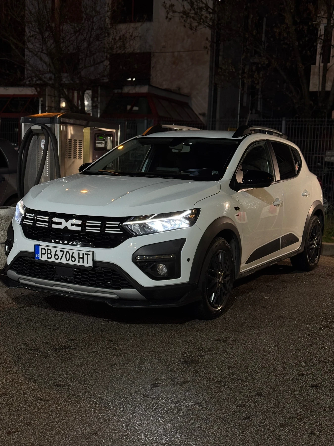 Dacia Sandero Stepway Eco-G 100 газ/бензин, снимка 16 - Автомобили и джипове - 53775116