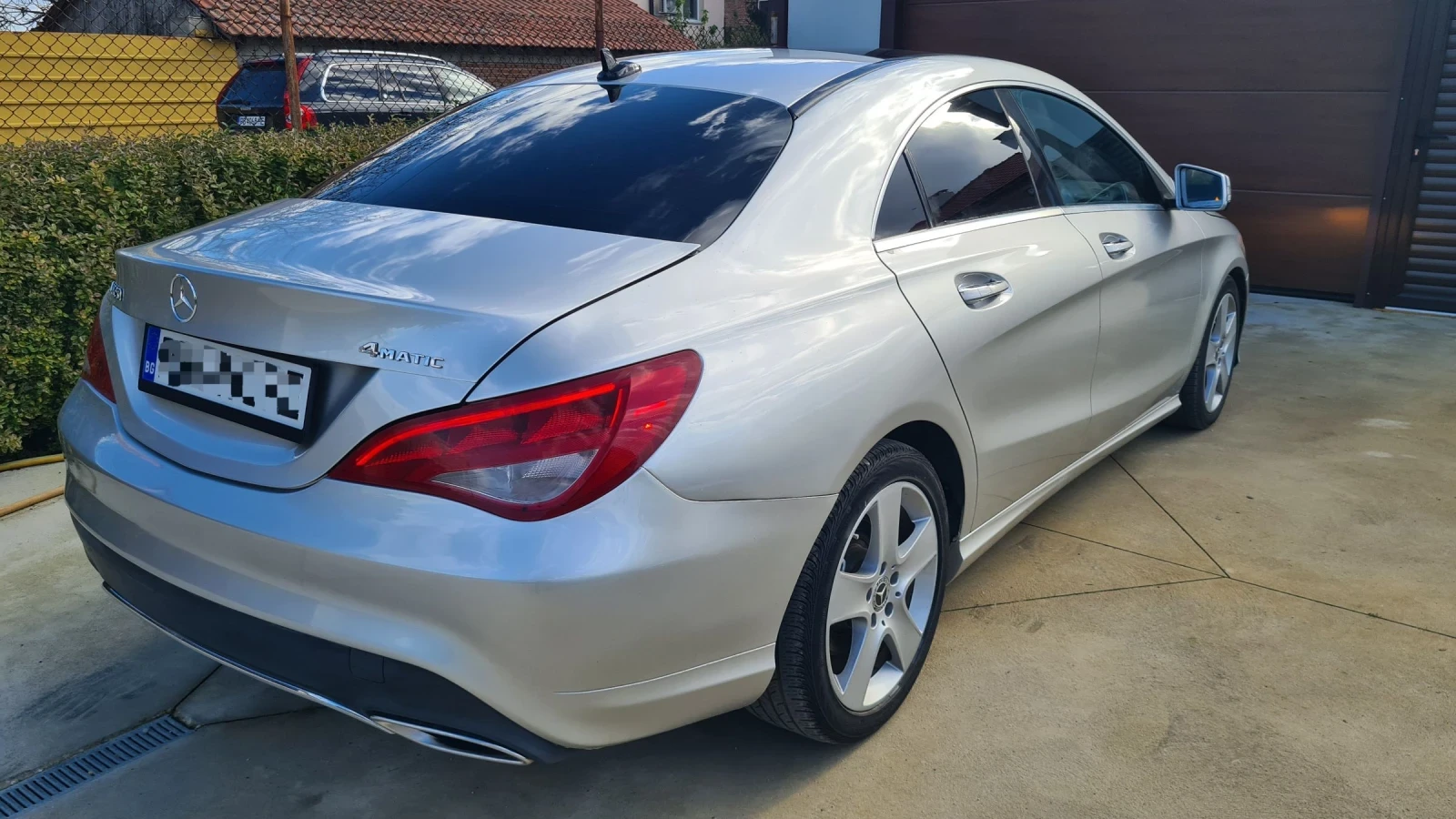Mercedes-Benz CLA 250 * 4MATIC * Панорама * Rear Camera * Подгрев  - изображение 2