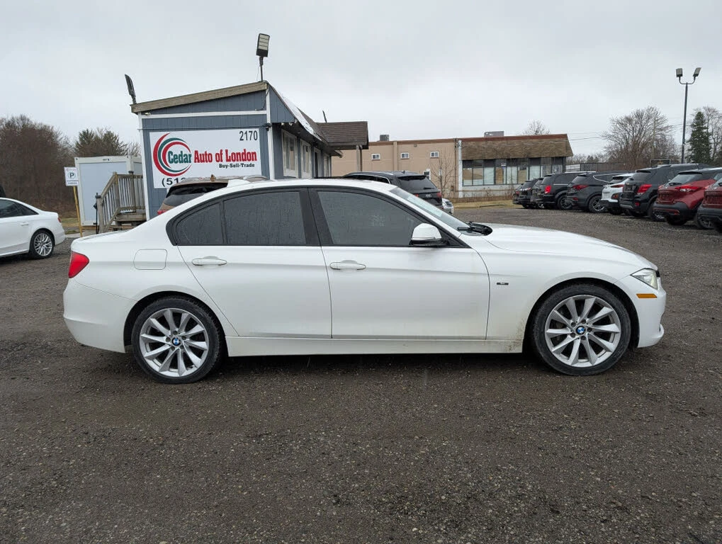 BMW 335 XDRIVE| SAT| HARMAN/KARDON| ������ | Mobile.bg � ����������� 4