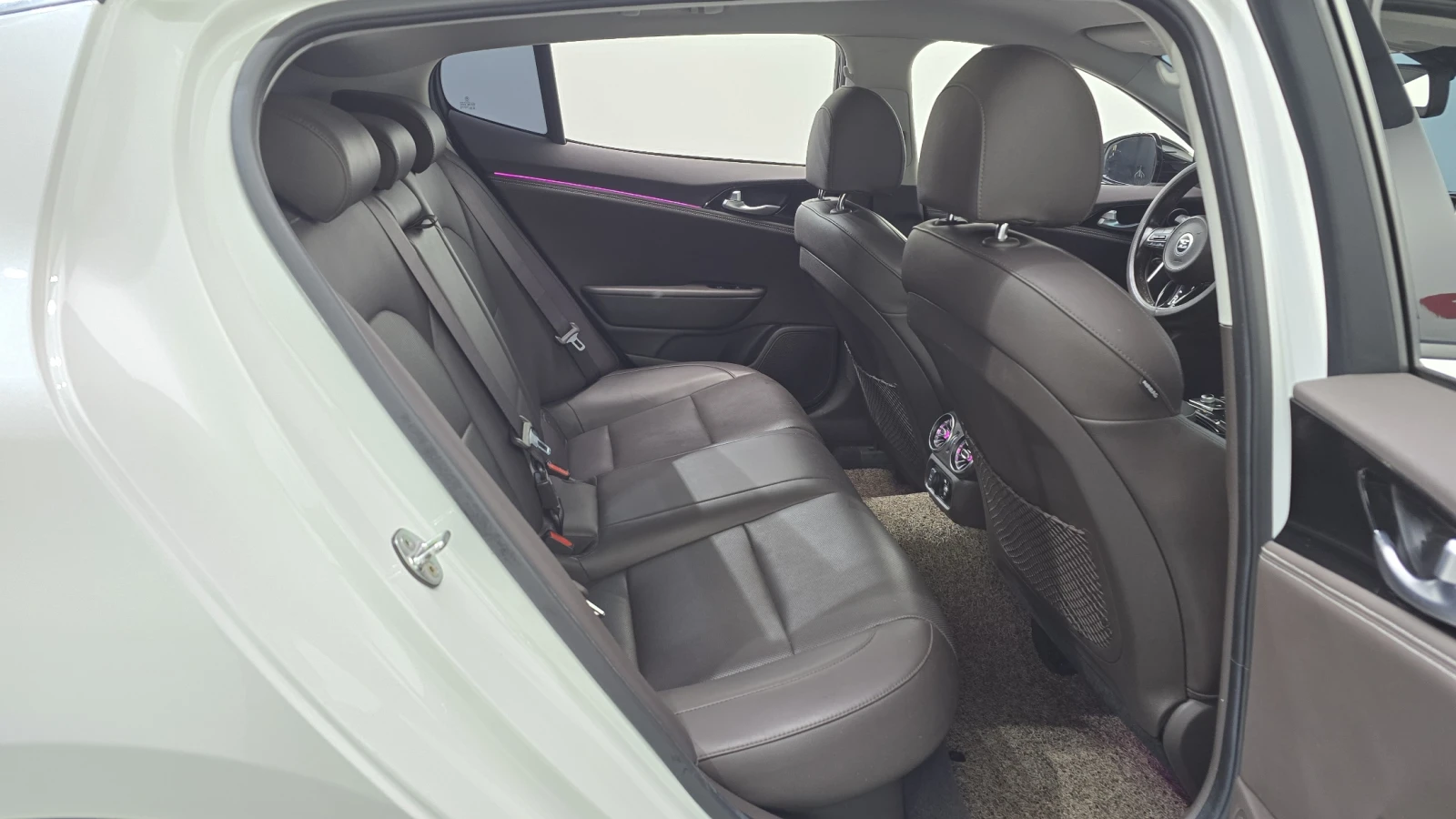 Kia Stinger 2.0T 2WD PLATINUM autogeorge.com | Mobile.bg � ����������� 11