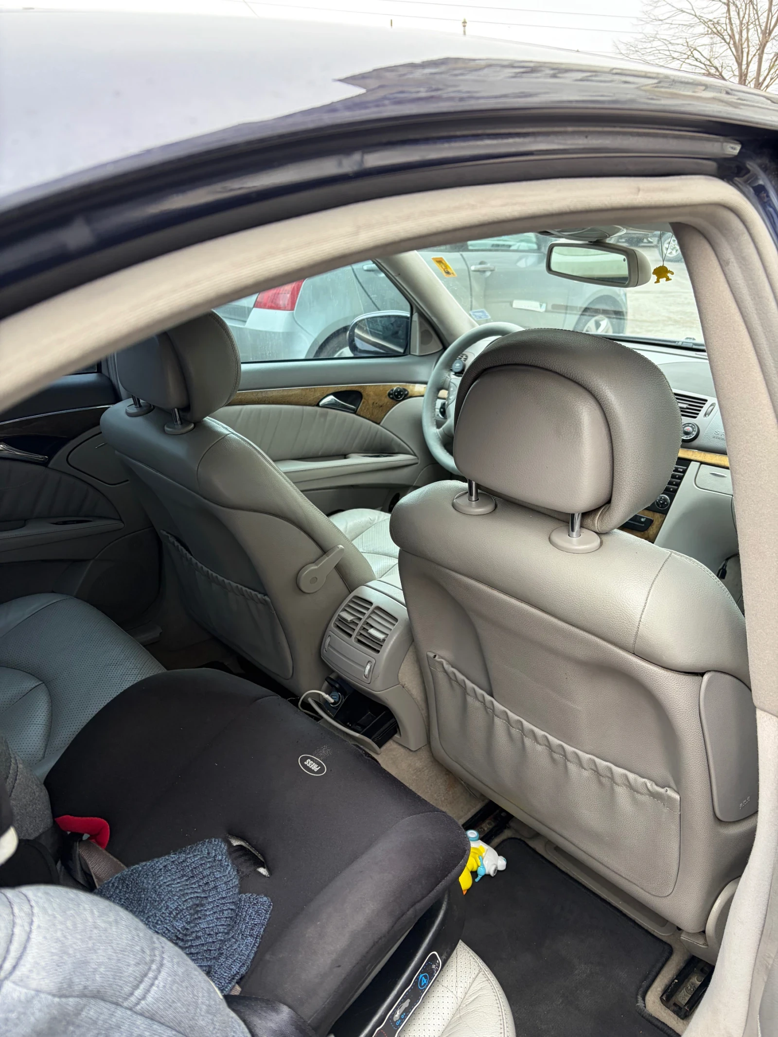 Mercedes-Benz E 280 CDI, снимка 7 - Автомобили и джипове - 54252322