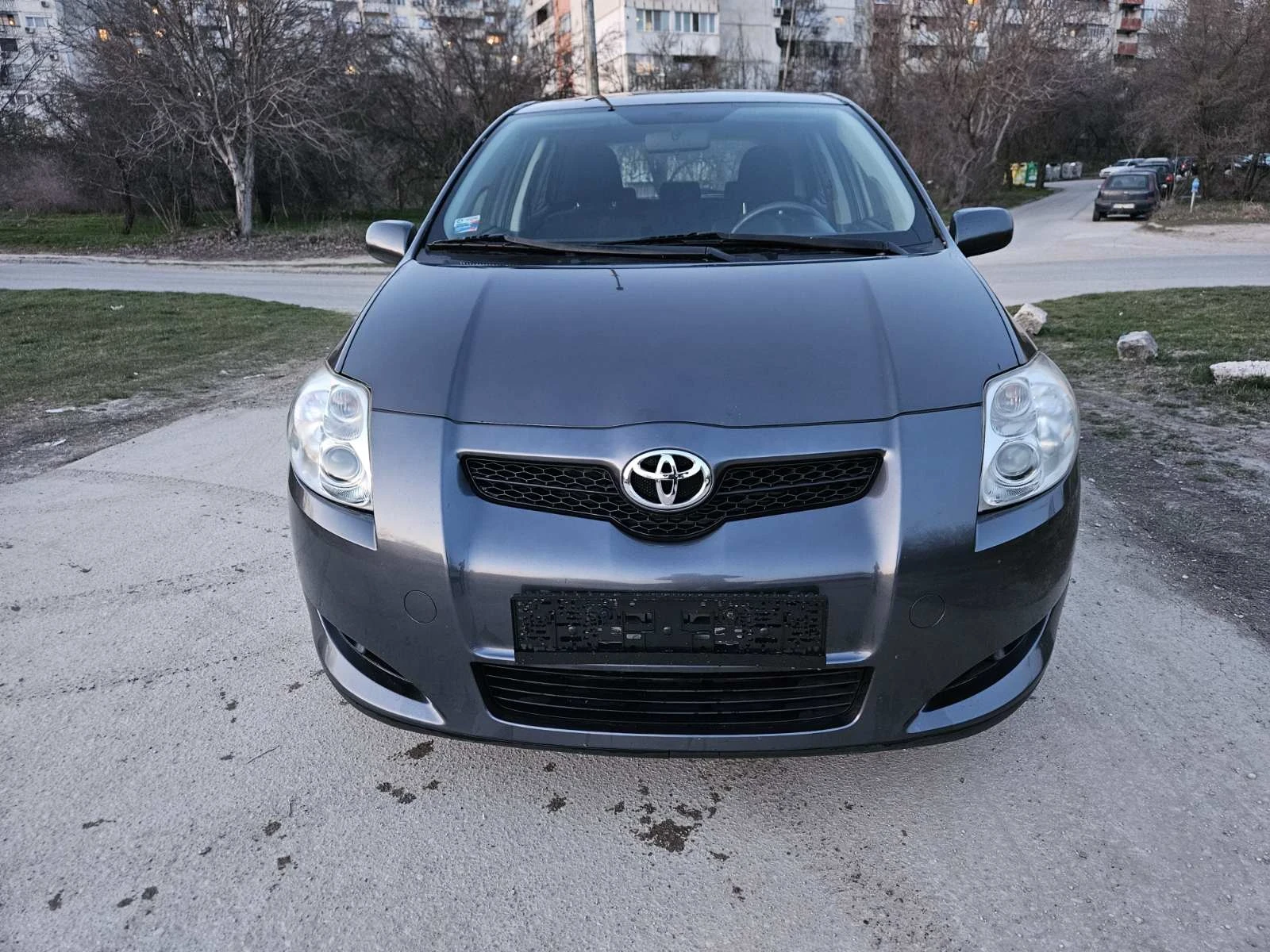 Toyota Auris 2.0 126к.с., снимка 2 - Автомобили и джипове - 53879880