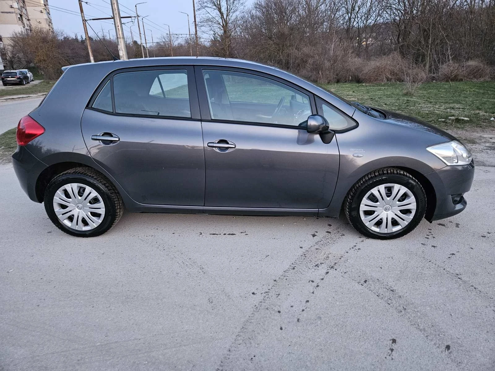 Toyota Auris 2.0 126к.с., снимка 3 - Автомобили и джипове - 53879880