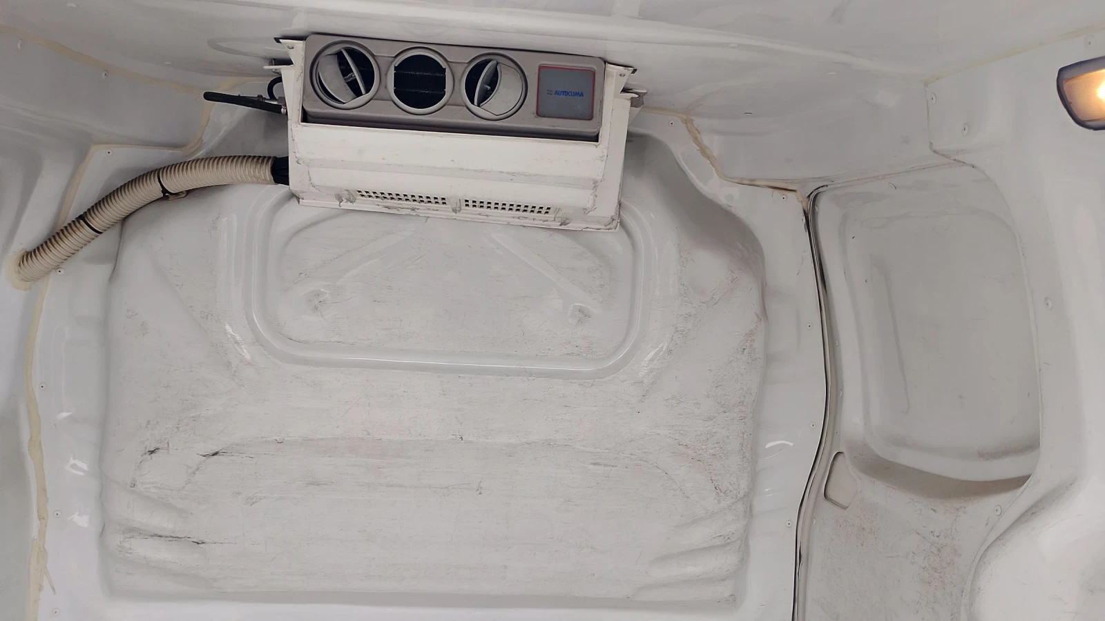 Peugeot Bipper 1.3 д хладилен, снимка 6 - Автомобили и джипове - 53925575