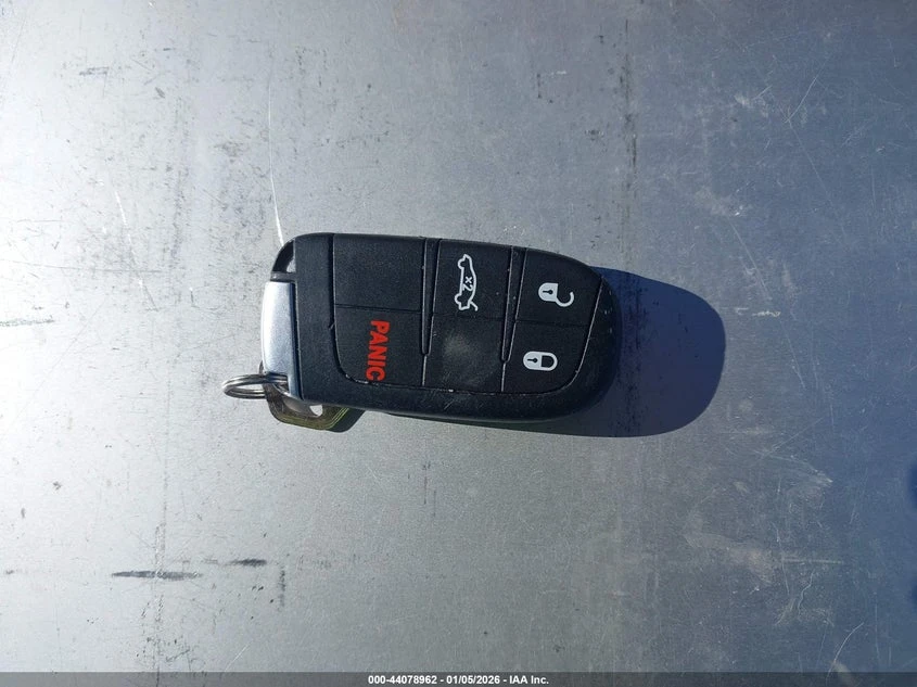 Dodge Challenger 3.6l Sxt, снимка 11 - Автомобили и джипове - 53953025