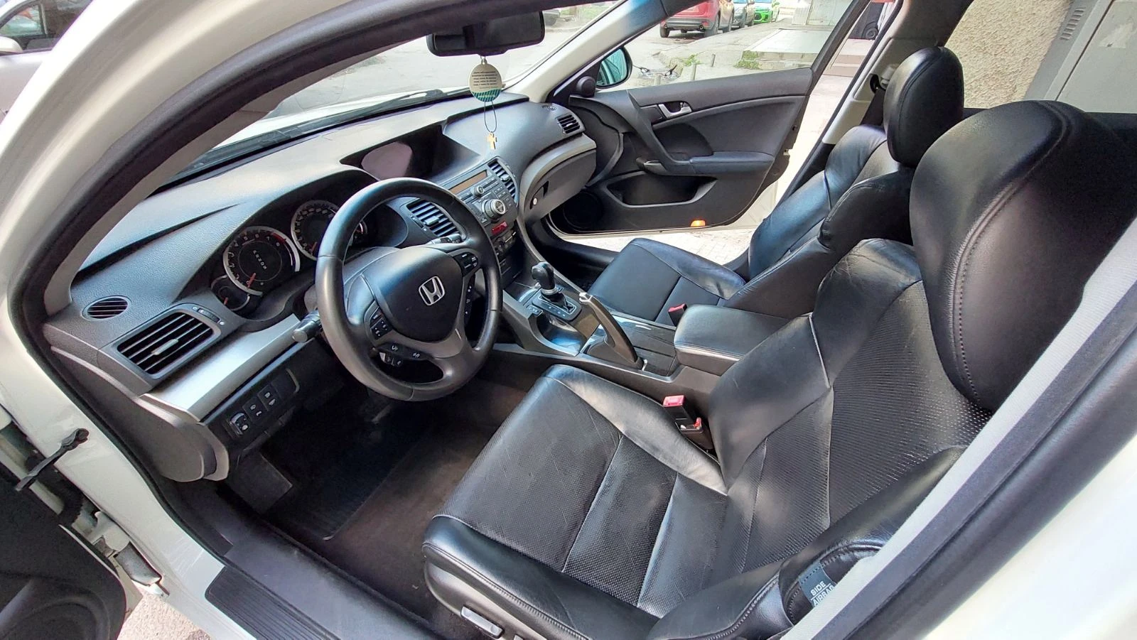 Honda Accord Executive + , снимка 4 - Автомобили и джипове - 53976864