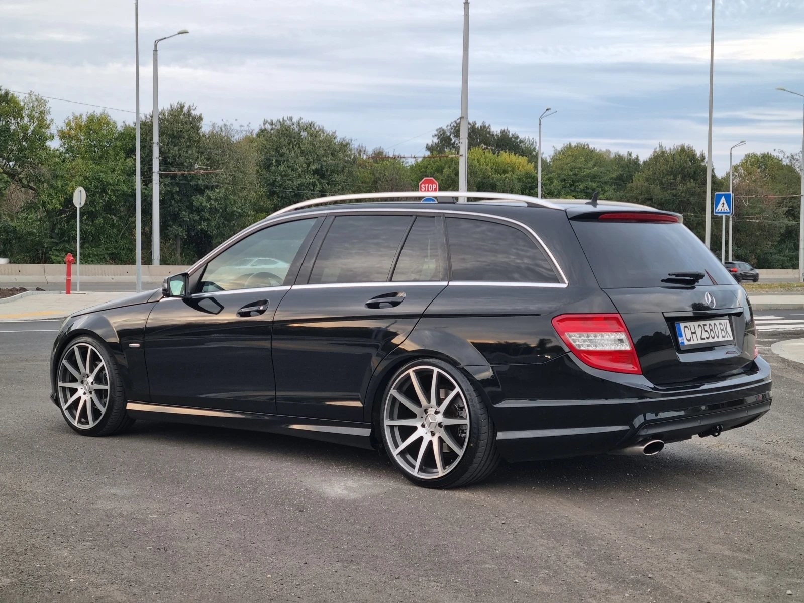Mercedes-Benz C 200 AMG пакет , снимка 5 - Автомобили и джипове - 54265961
