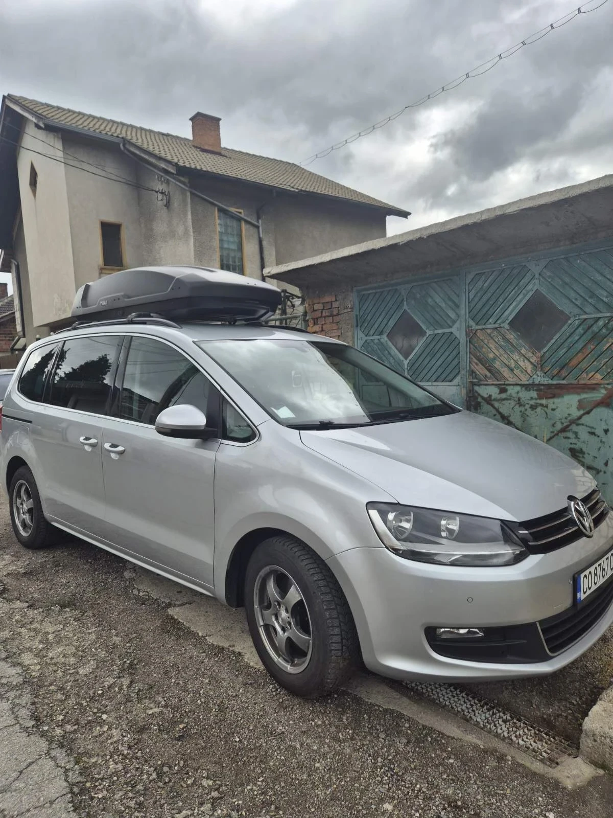 VW Sharan 2.0 TDI, снимка 2 - Автомобили и джипове - 54485542
