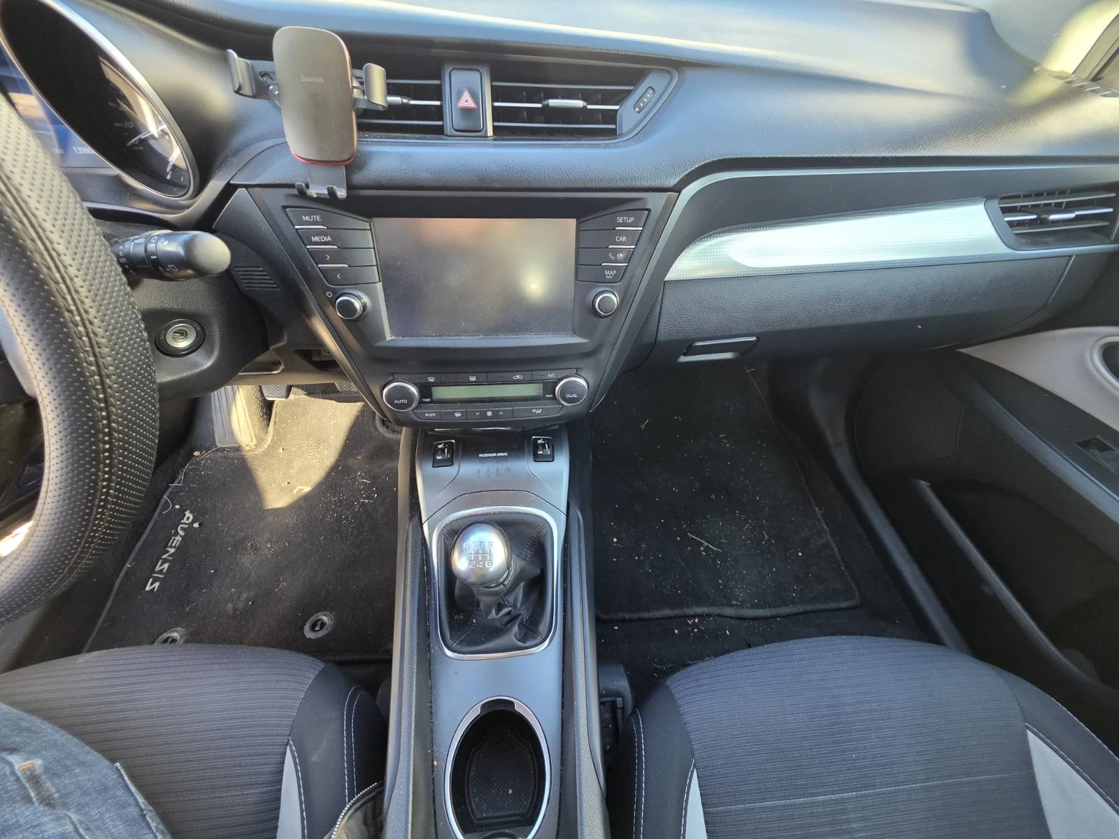 Toyota Avensis | Mobile.bg � ����������� 4