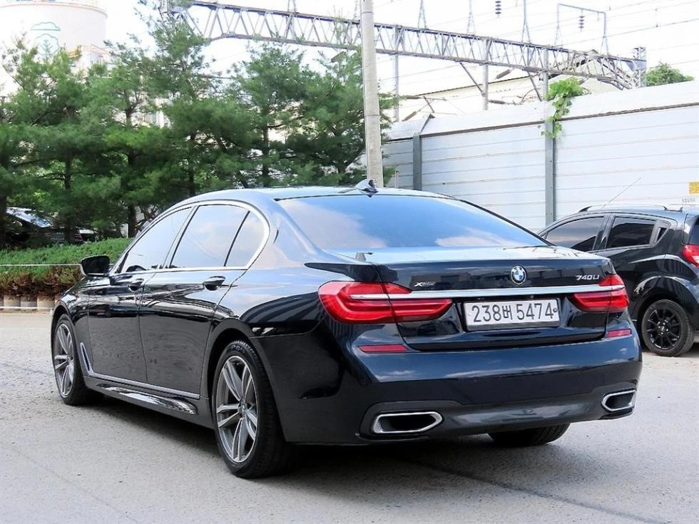 BMW 740, снимка 3 - Автомобили и джипове - 54767815