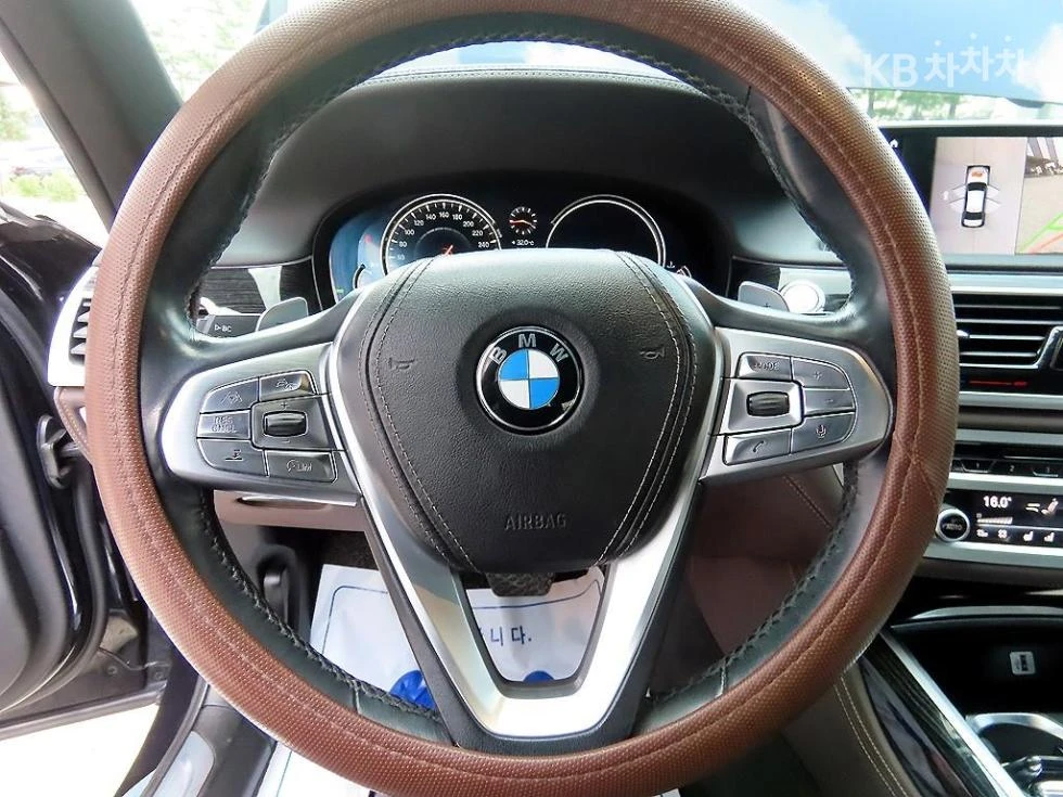 BMW 740, снимка 8 - Автомобили и джипове - 54767815