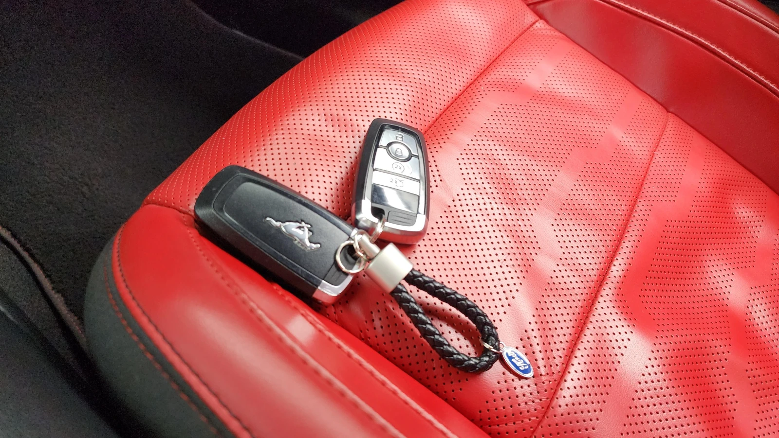 Ford Mustang 2.3* ECO* BOOST* ОБДУХВАНЕ* ДИГИТАЛНО* ТАБЛО* , снимка 15 - Автомобили и джипове - 54818369