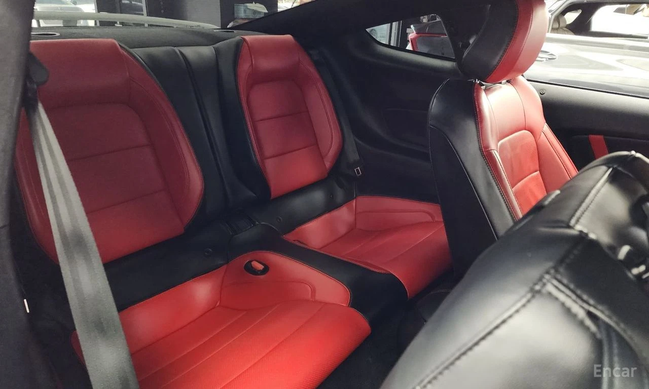 Ford Mustang 2.3* ECO* BOOST* ОБДУХВАНЕ* ДИГИТАЛНО* ТАБЛО* , снимка 14 - Автомобили и джипове - 54818369