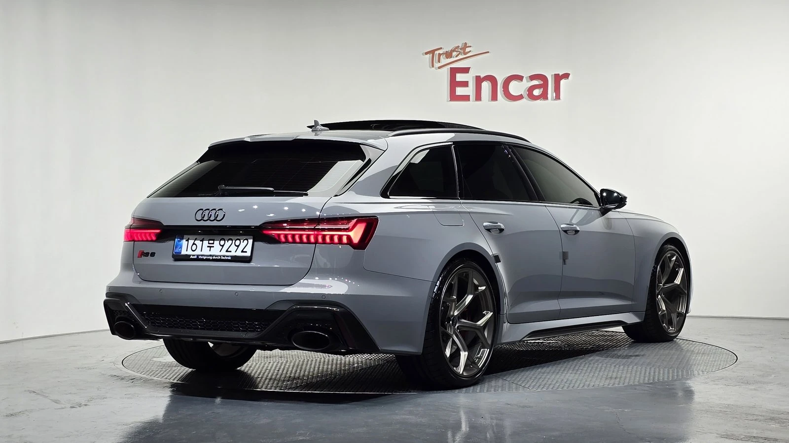 Audi Rs6 ЛЮК* HUD* 360* KEYLESS* ПОДГРЕВ ВОЛАН* КРАЙНА ЦЕНА, снимка 2 - Автомобили и джипове - 55336574