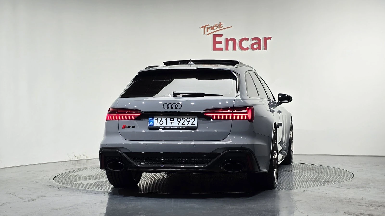 Audi Rs6 ЛЮК* HUD* 360* KEYLESS* ПОДГРЕВ ВОЛАН* КРАЙНА ЦЕНА, снимка 4 - Автомобили и джипове - 55336574