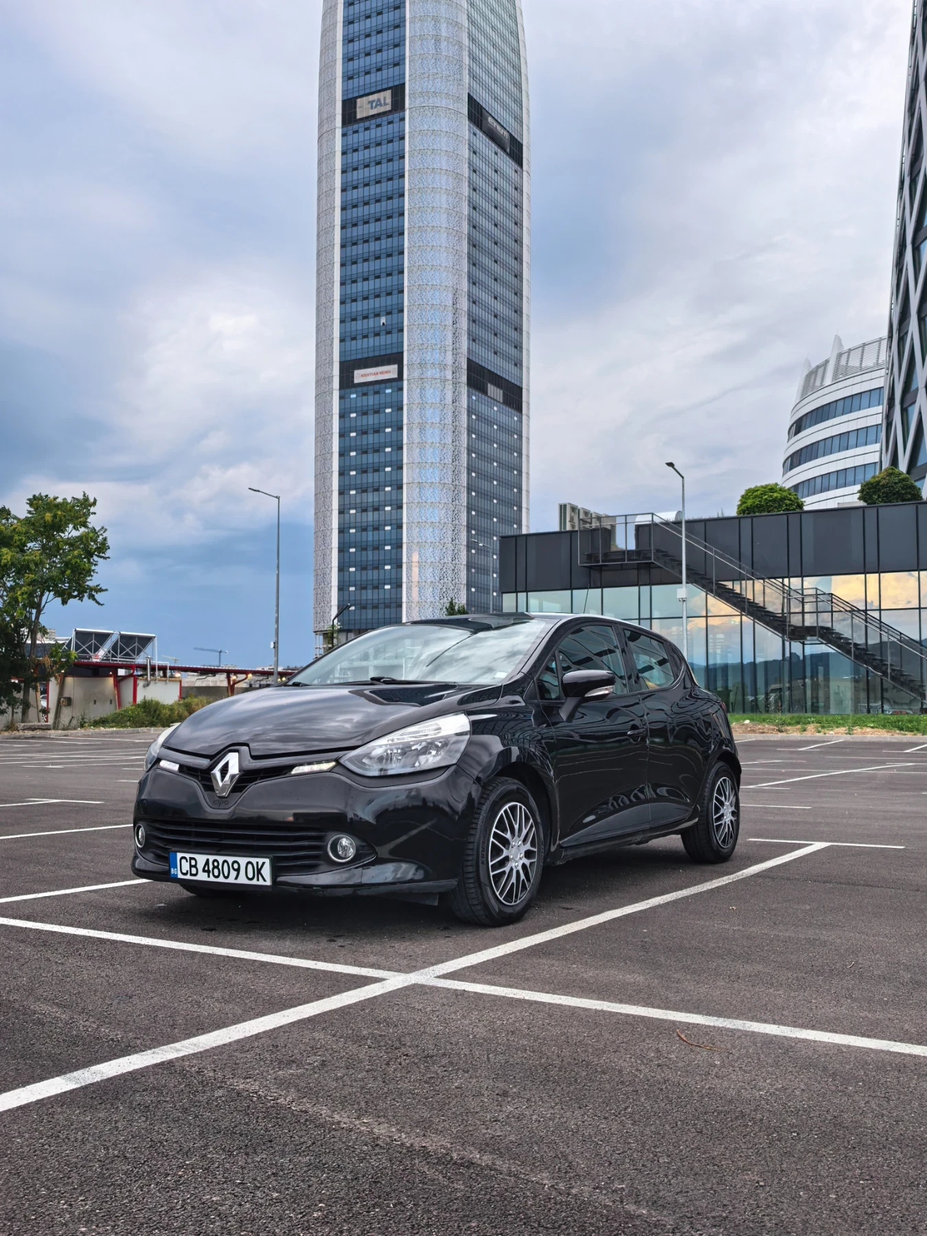 Renault Clio 1.2i, 163 000 km!!!!, снимка 2 - Автомобили и джипове - 55355077