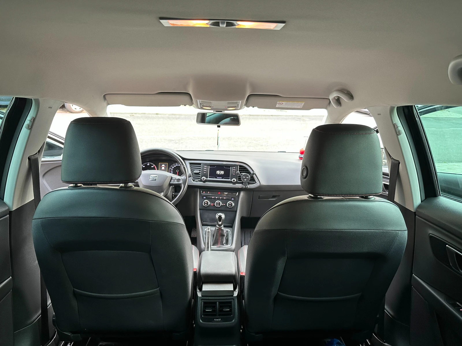 Seat Leon, снимка 7 - Автомобили и джипове - 55844418