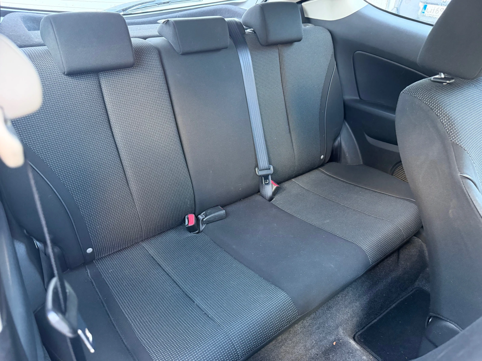 Mazda 2 1.5 Бензин, снимка 12 - Автомобили и джипове - 55957629
