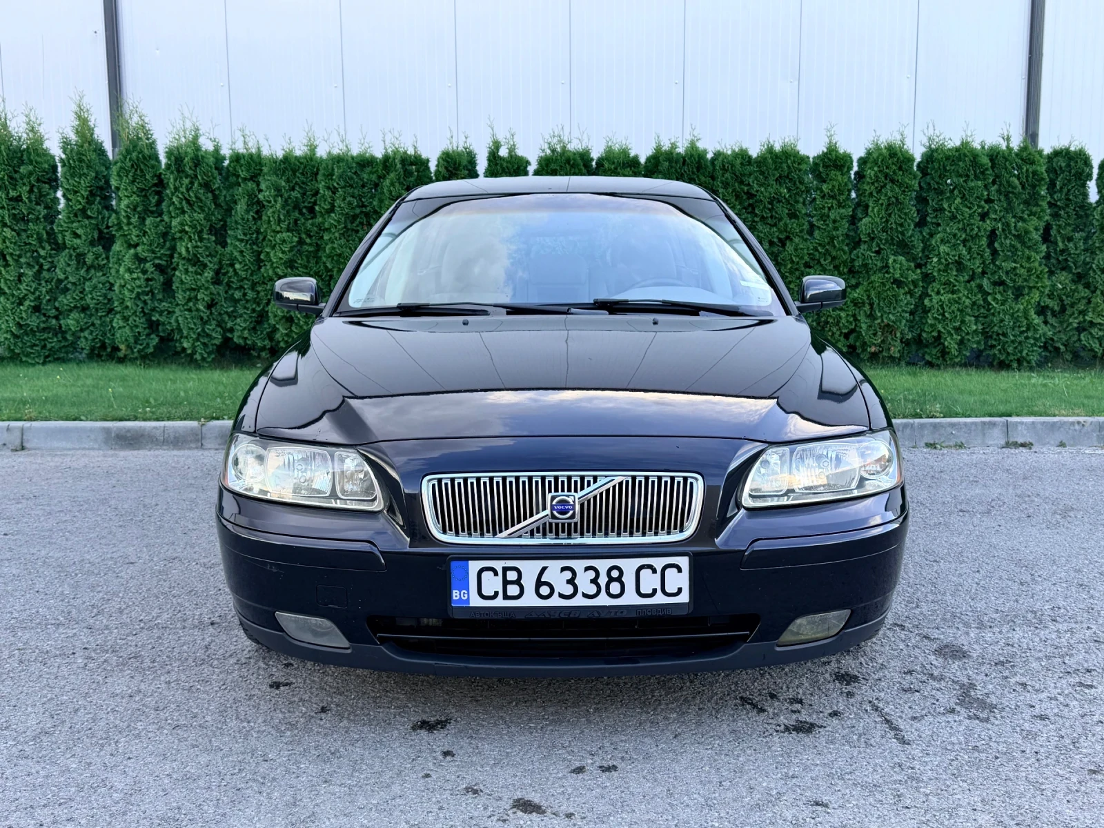 Volvo V70 2.4d | D5 | УНИКАТ, снимка 2 - Автомобили и джипове - 56222140