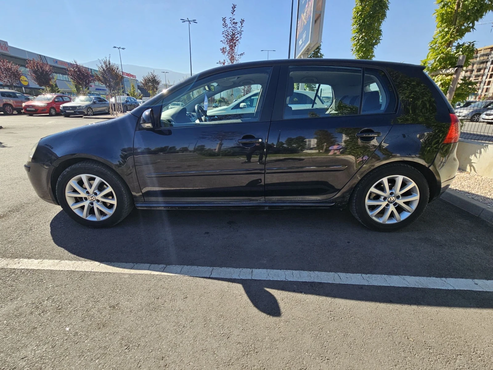 VW Golf 1.9 90к.с, снимка 6 - Автомобили и джипове - 56372171