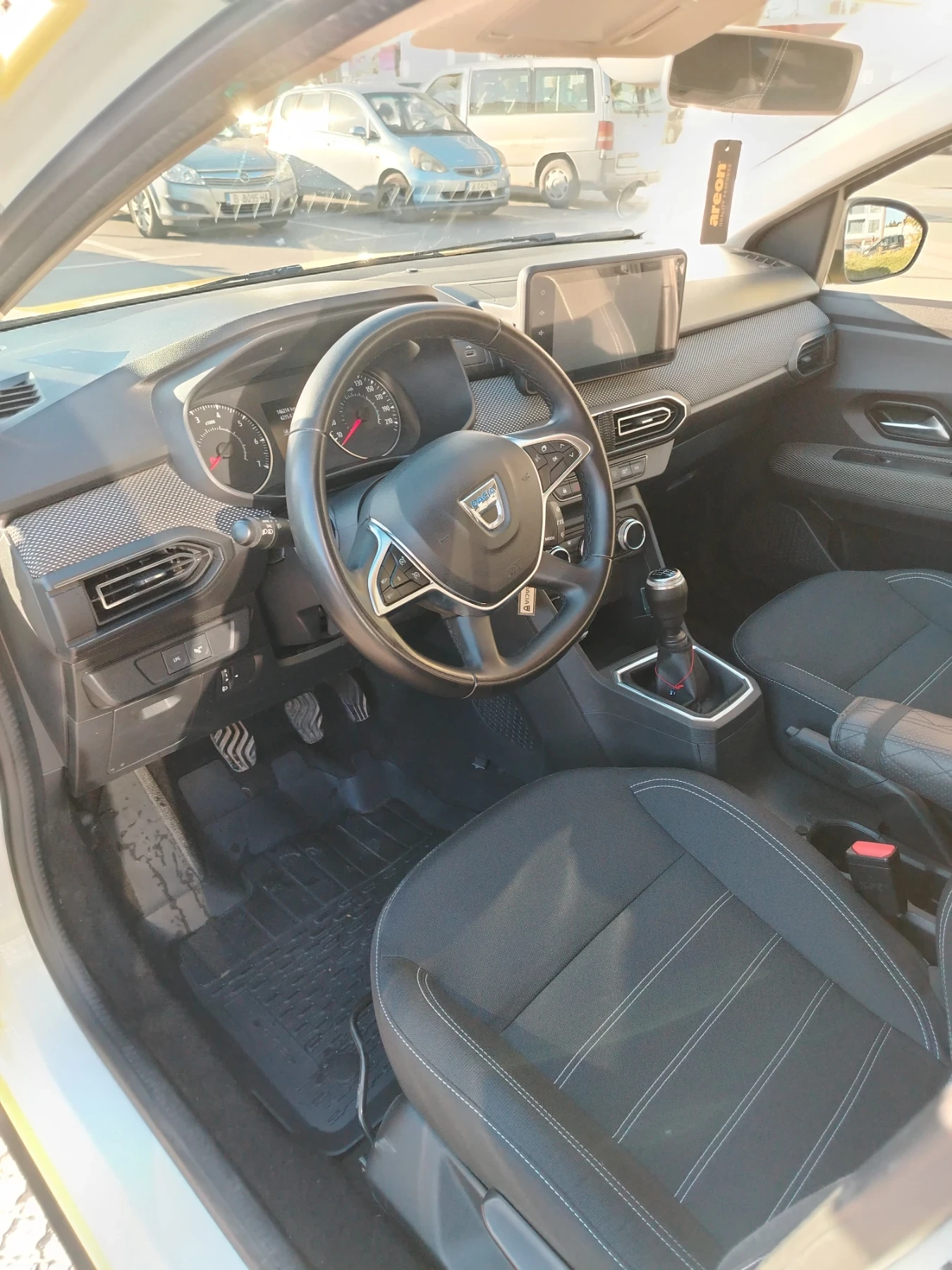 Dacia Jogger, снимка 6 - Автомобили и джипове - 56396654