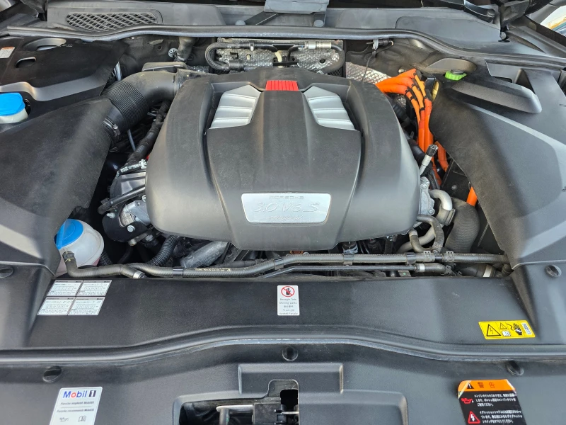 Porsche Cayenne S 3.0i/E-Hybrid/ AWD/ Лизинг, снимка 17 - Автомобили и джипове - 51909312