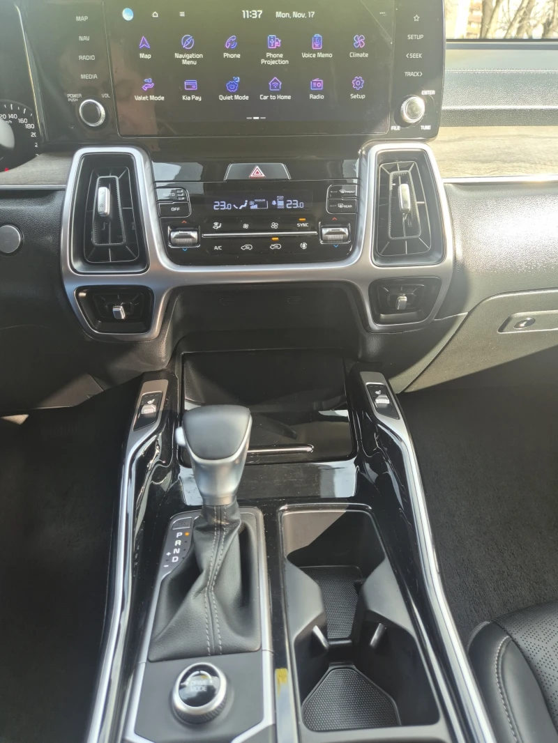 Kia Sorento 2.2 CRDI 4X2 Наличен в БГ, снимка 11 - Автомобили и джипове - 52442241