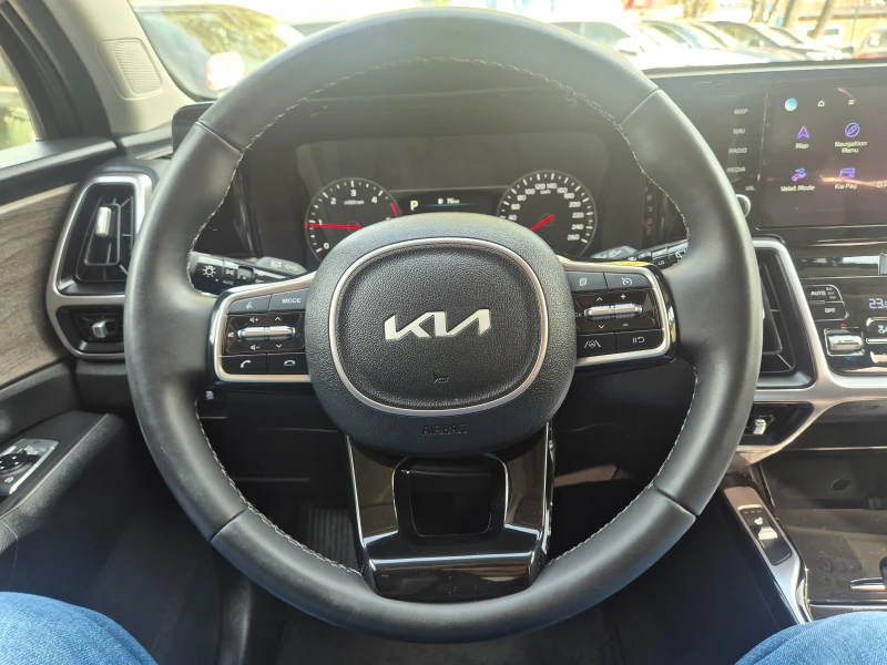 Kia Sorento 2.2 CRDI 4X2 Наличен в БГ, снимка 10 - Автомобили и джипове - 52442241