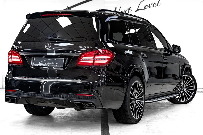 Mercedes-Benz GLS 63 AMG 4Matic Bang&Olufsen Night Package 6+ 1, снимка 3 - Автомобили и джипове - 48345085