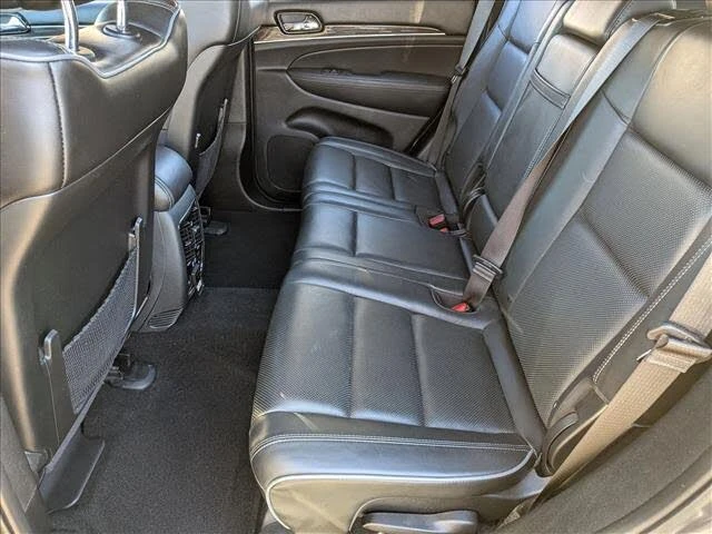 Jeep Grand cherokee !Overland RWD!* АвтоКредит* Цена до БГ* , снимка 13 - Автомобили и джипове - 53471765