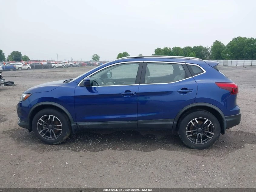 Nissan Rogue 2.0L I-4 DI, DOHC, VVT, 141HP All Wheel Drive - изображение 6