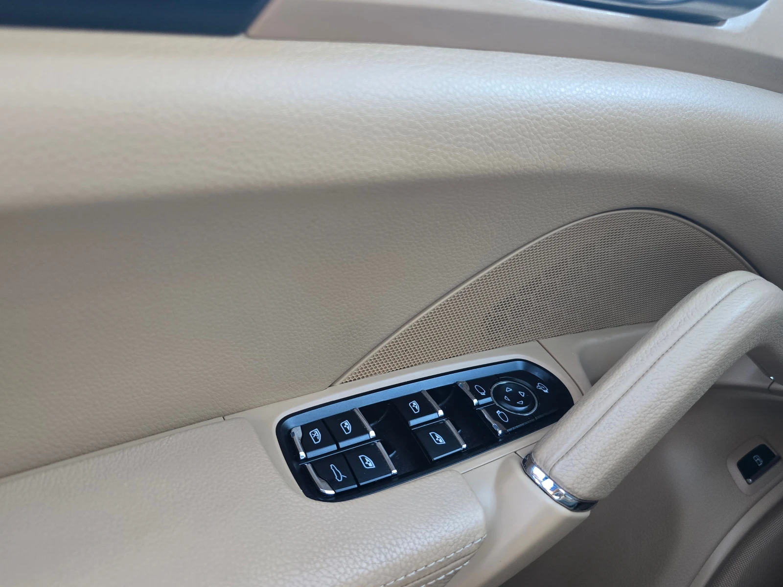 Porsche Cayenne S 3.0i/E-Hybrid/ AWD/ Лизинг - изображение 9