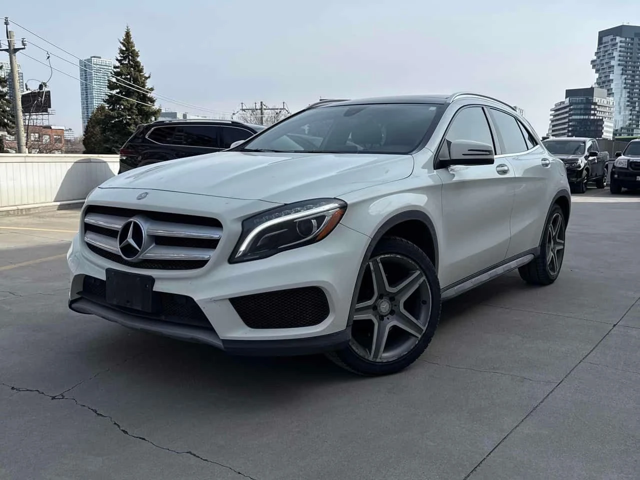 Mercedes-Benz GLA 250 АМГ Пакет/ CARFAX /Панорама/Подгрев/Памет/ Нави/