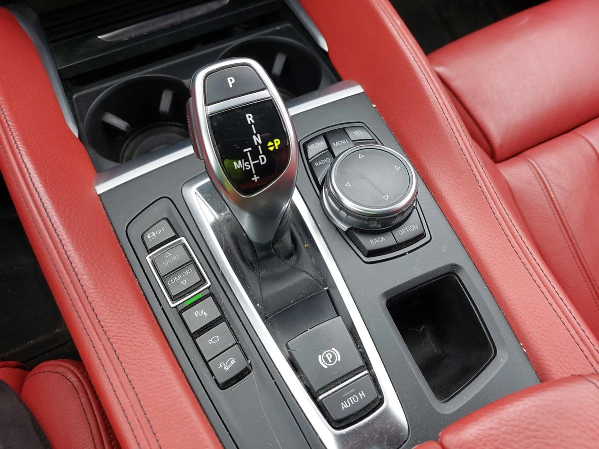 BMW X6 xDrive 50i, снимка 12 - Автомобили и джипове - 54466448