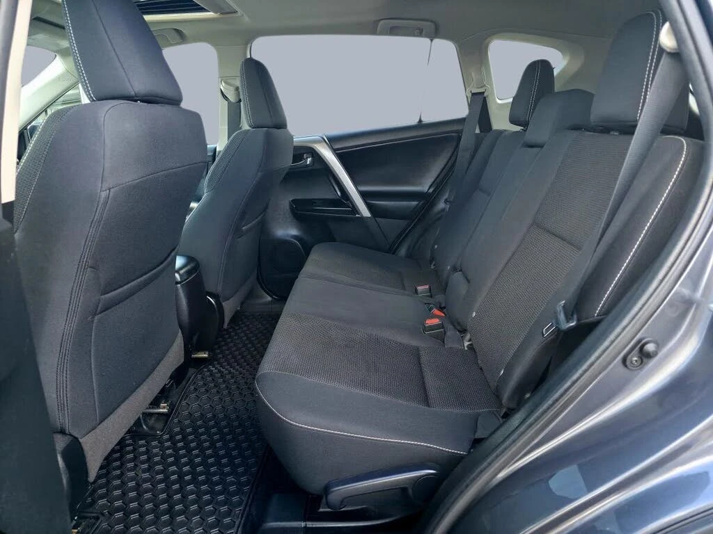 Toyota Rav4 XLE AWD, снимка 17 - Автомобили и джипове - 54711439
