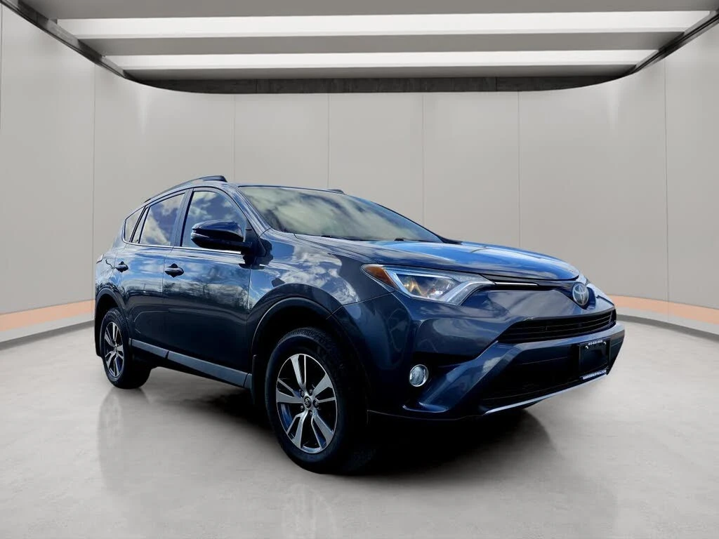 Toyota Rav4 XLE AWD, снимка 2 - Автомобили и джипове - 54711439
