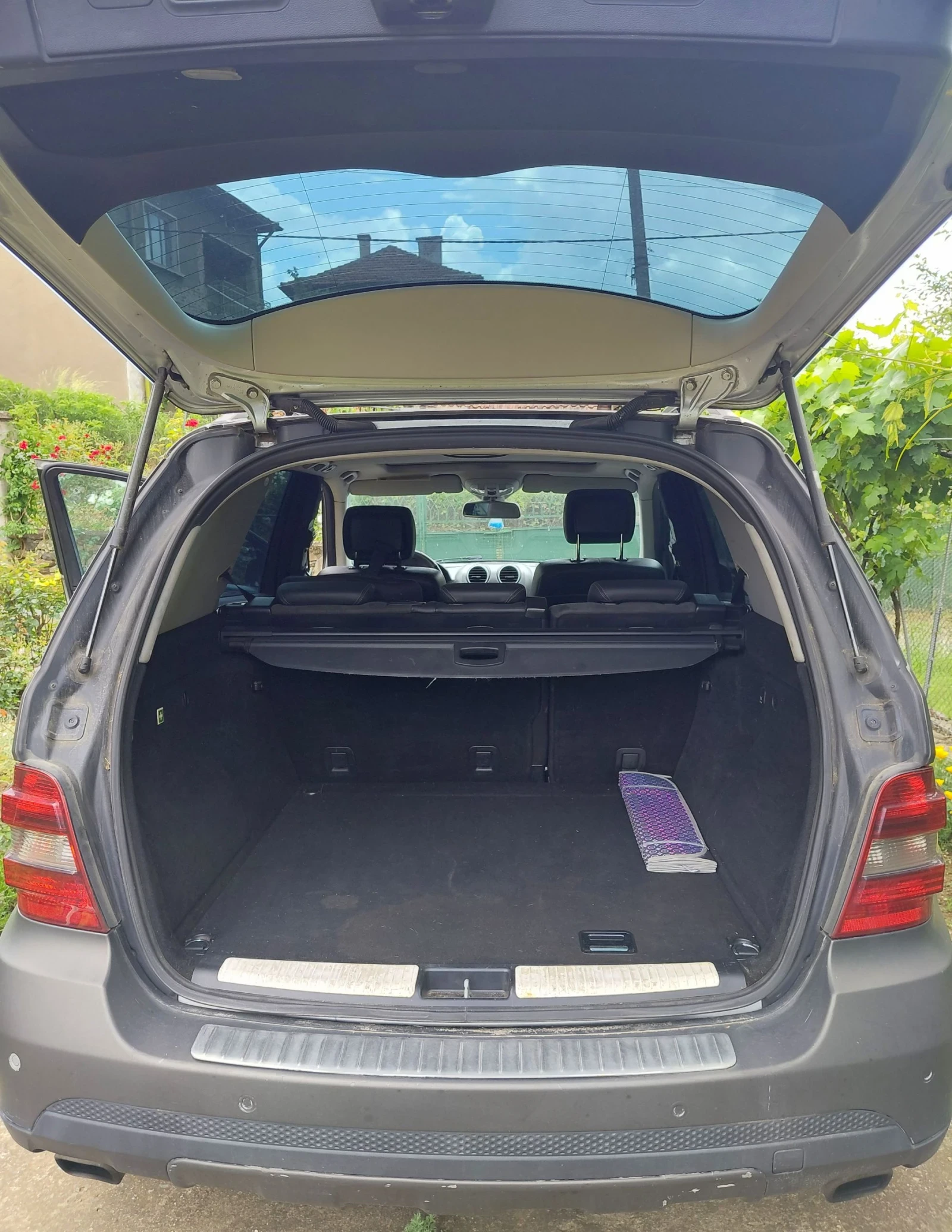 Mercedes-Benz ML 320, снимка 16 - Автомобили и джипове - 54808937