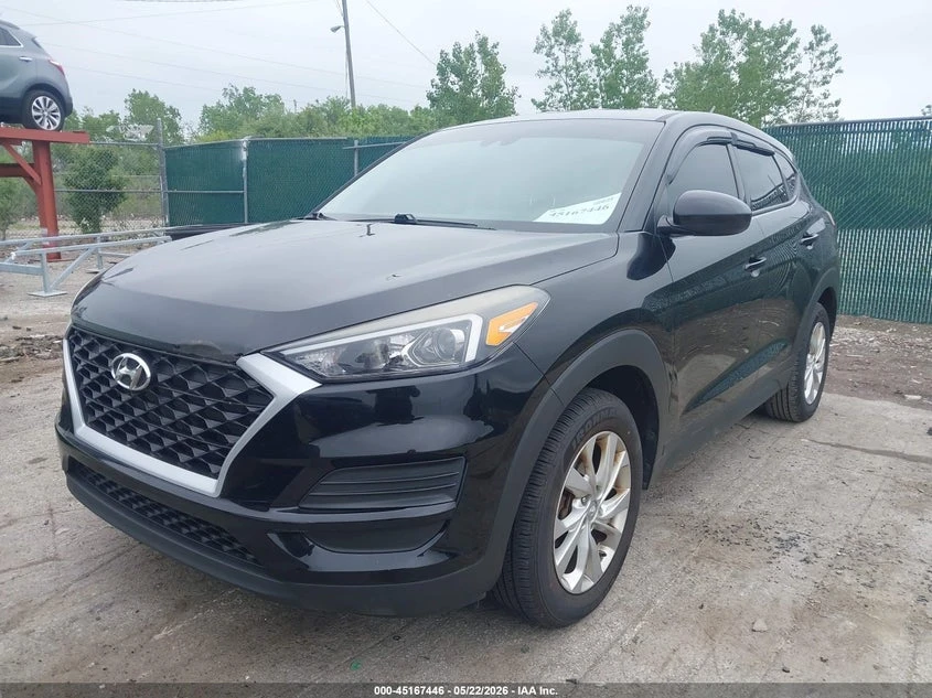 Hyundai Tucson 2.0l Se, снимка 2 - Автомобили и джипове - 54860750