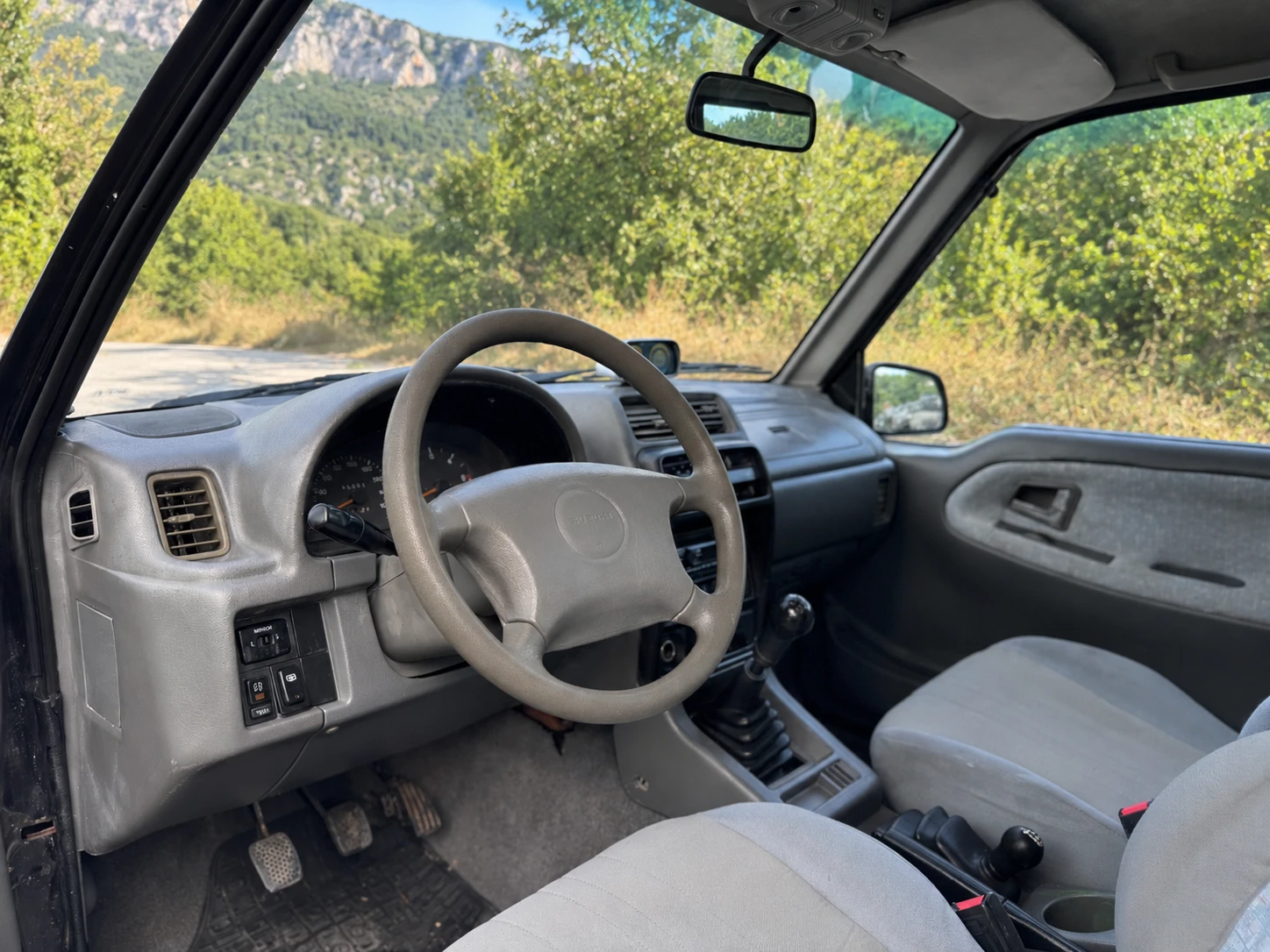Suzuki Vitara 1.9TD KLIMATIK, снимка 8 - Автомобили и джипове - 55223684