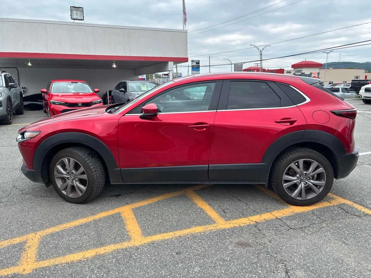 Mazda CX-30 * GS * CARFAX * БЕЗ ПЪРВОНАЧАЛНА ВНОСКА, снимка 2 - Автомобили и джипове - 55351315