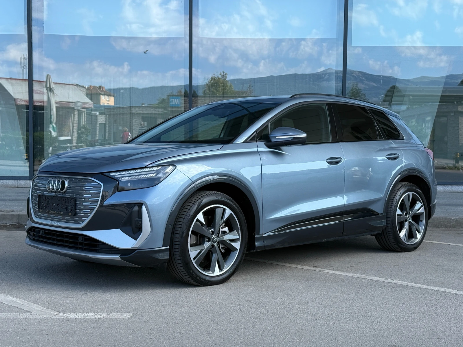 Audi Q4 50 E-Tron 299к.с 82kWh ФАБРИЧНА ГАРАНЦИЯ ДО 2031г.