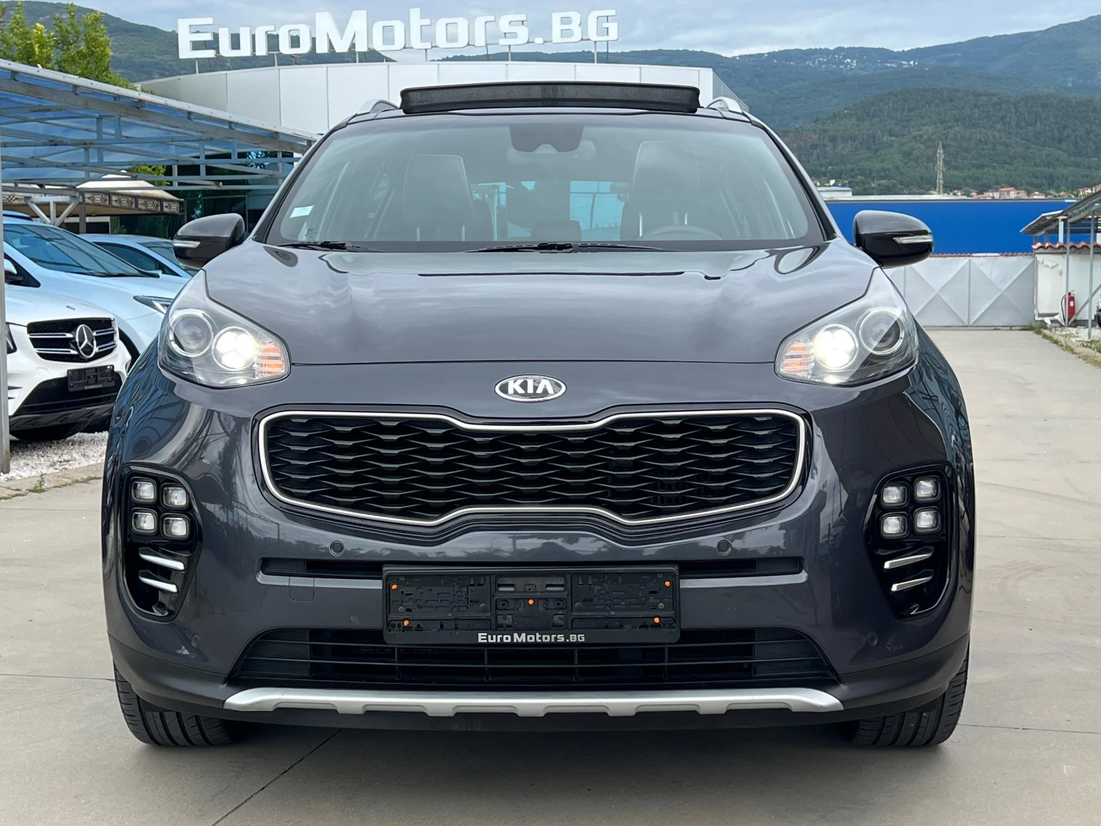 Kia Sportage 2.0CRDI, 4X4, GT LINE-ПЪЛНА СЕРВИЗНА ИСТОРИЯ+ ФАКТ, снимка 2 - Автомобили и джипове - 55434068