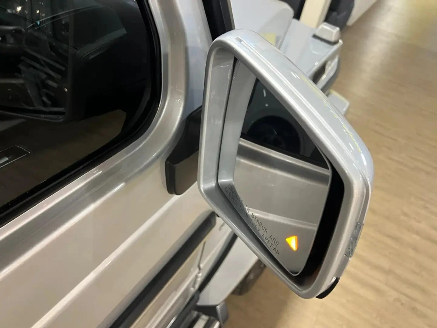 Mercedes-Benz G 63 AMG HARMAN KARDON* НАВИ* ПАНО, снимка 12 - Автомобили и джипове - 55710033