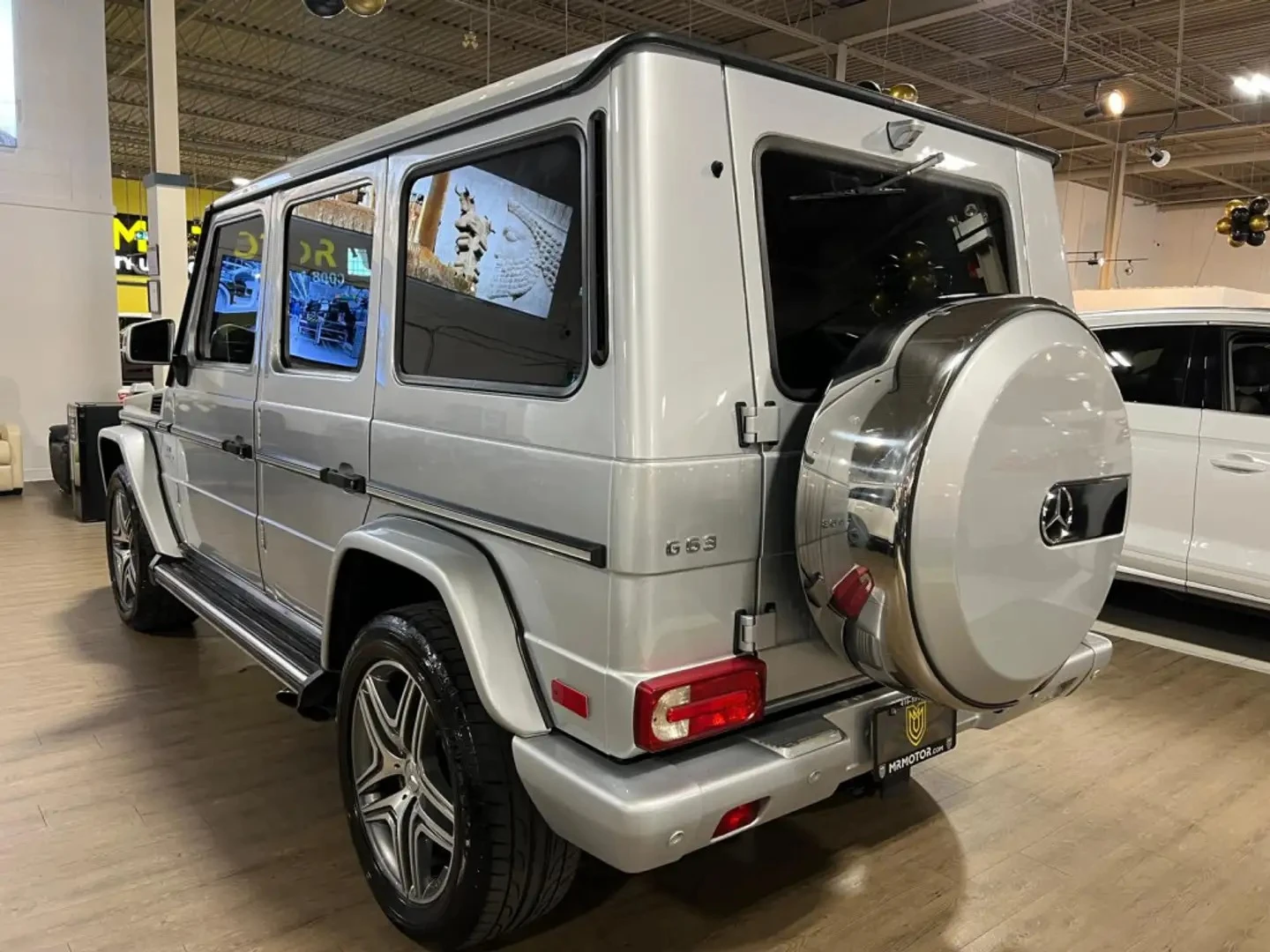 Mercedes-Benz G 63 AMG HARMAN KARDON* НАВИ* ПАНО, снимка 3 - Автомобили и джипове - 55710033