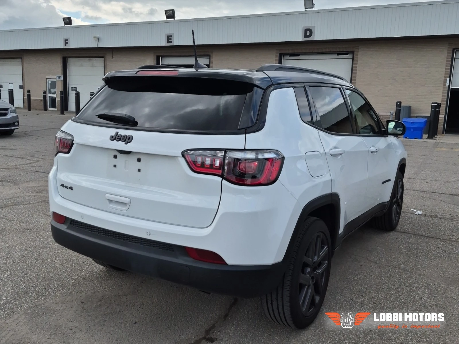 Jeep Compass, снимка 3 - Автомобили и джипове - 56025256