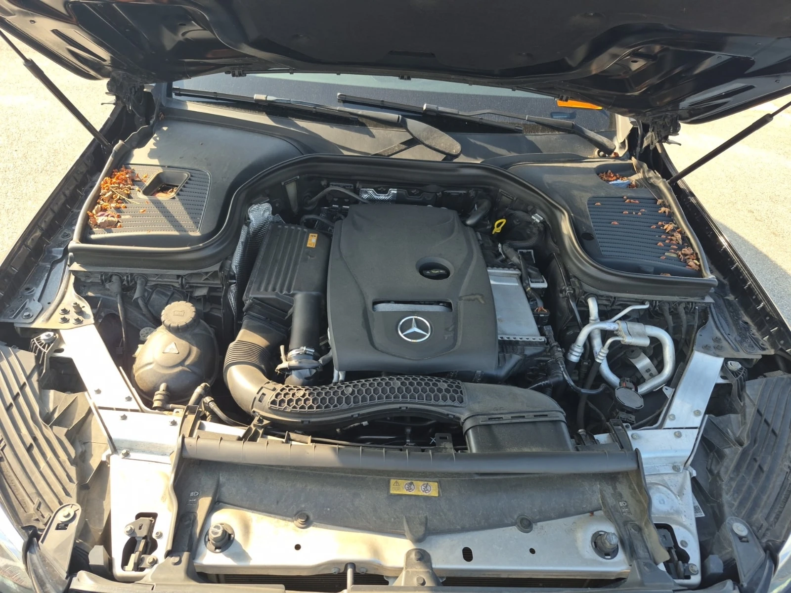 Mercedes-Benz GLC 300 BURMESTER| ПАМЕТ| 360| PANO| 2 КЛЮЧА| , снимка 17 - Автомобили и джипове - 56082482
