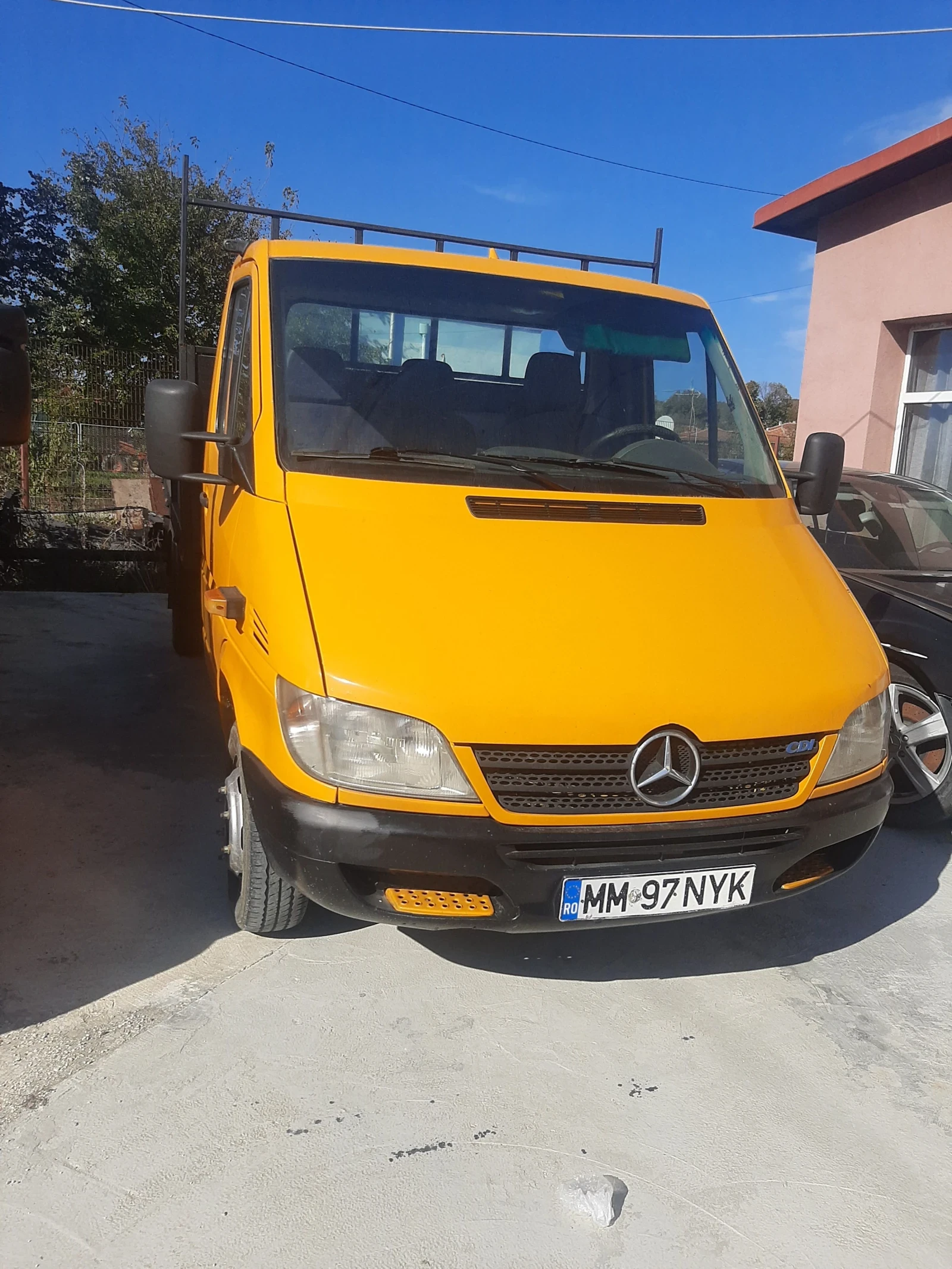 Mercedes-Benz Sprinter 411 Самосвал 2.2 дизел - изображение 2